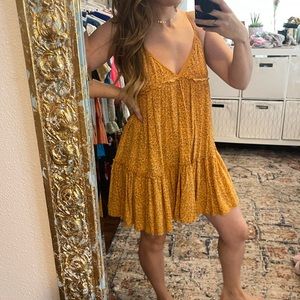 Wild fable free people lookalike summer dress flowy floral mustard yellow spring